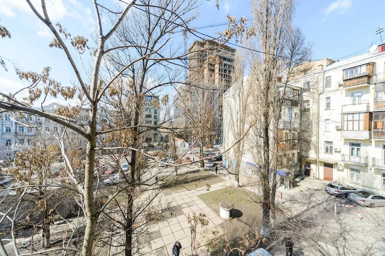 911 Apartments Center キエフ